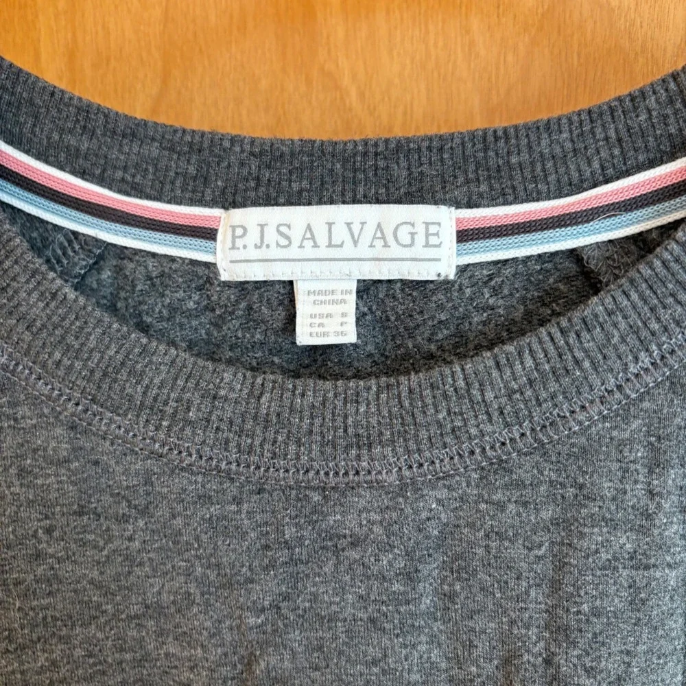 PJ SALVAGE Charcoal Gray Long Sleeve Crew Neck Sweatshirt‎ Womens Small